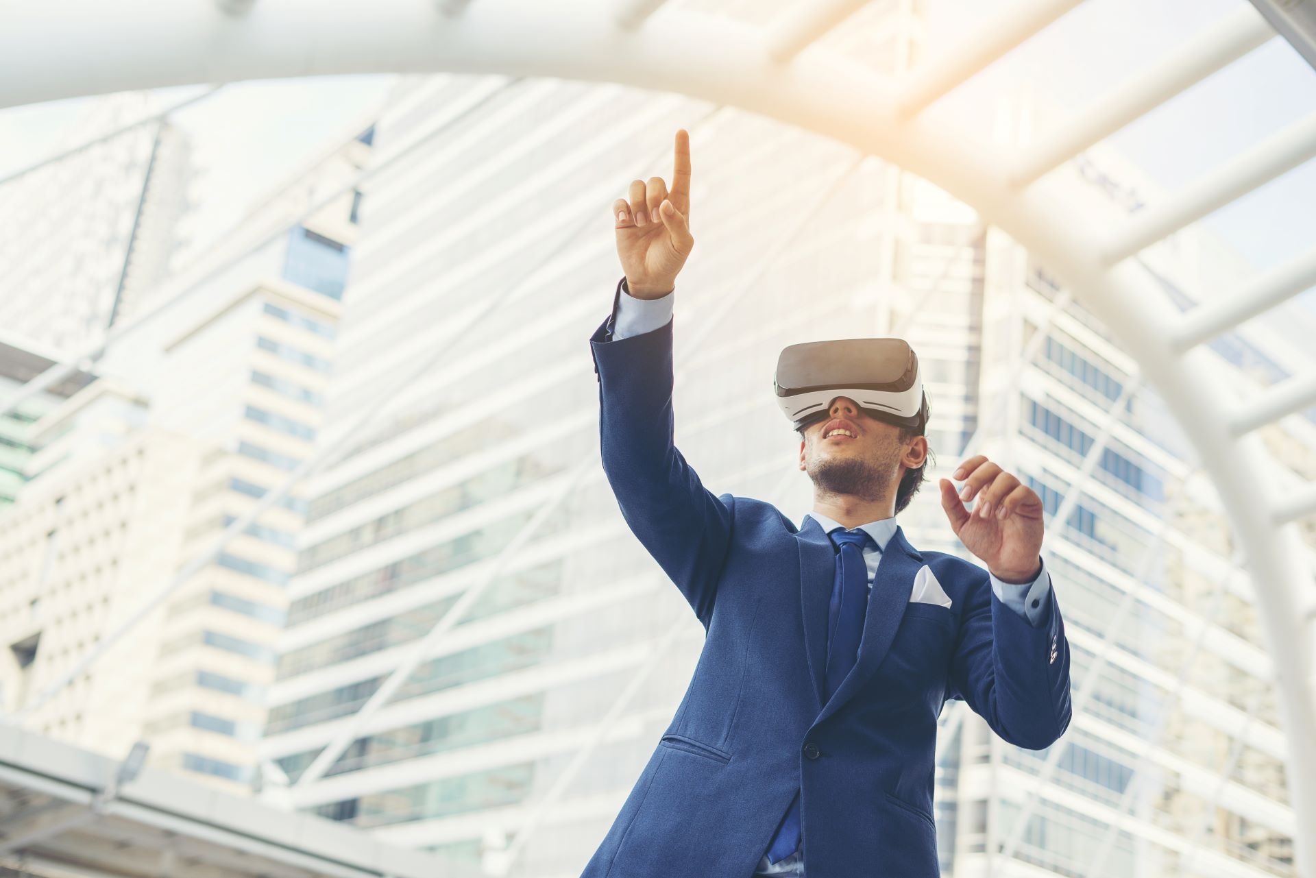 virtual-reality-cutting-corporate-travel-costs-effectively-1